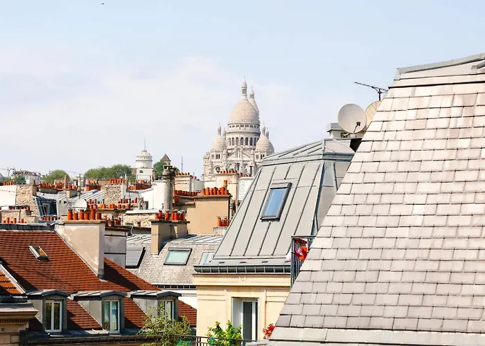 Bm Face Au Sacrecoeur Escapade A Deux Paris